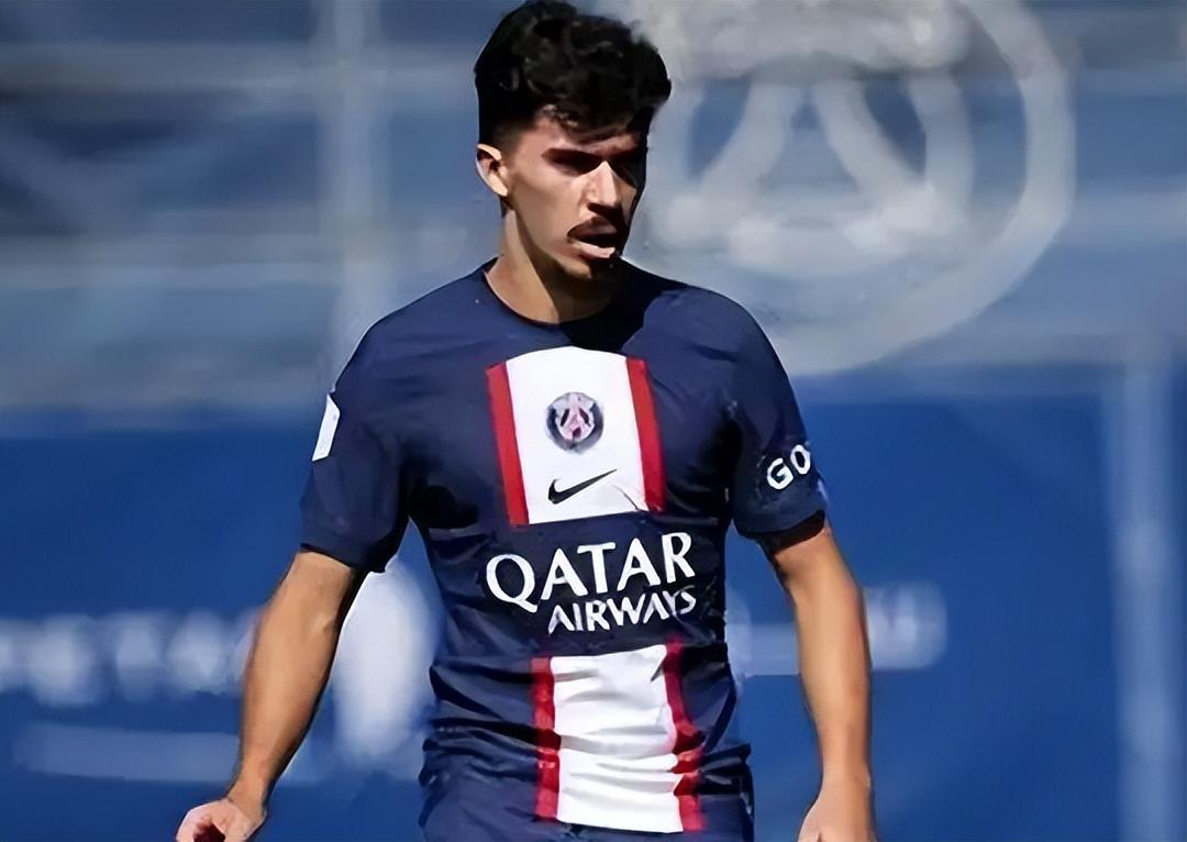 与运动员建 与运动员建