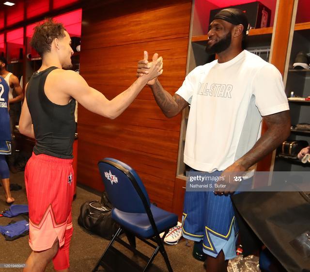 申花具备稳 申花具备稳