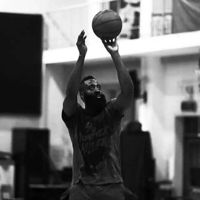 他通过反身 他通过反身